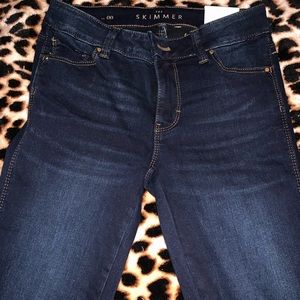 White House black market skinny jeans